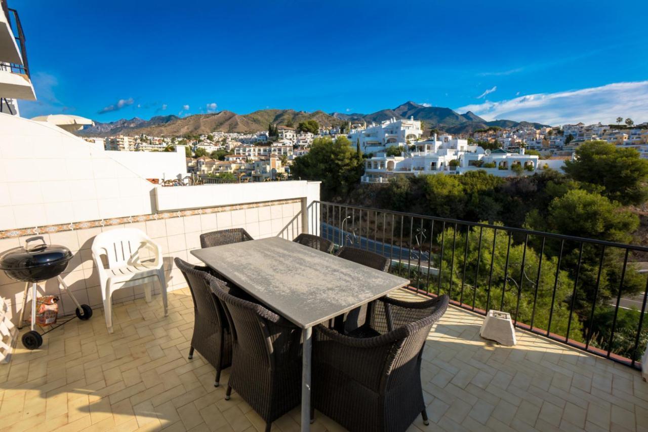 Hacienda 19 Menyber Apartment Nerja Exterior photo