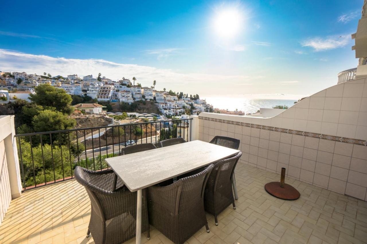 Hacienda 19 Menyber Apartment Nerja Exterior photo